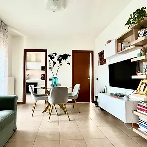 https://apt-panda-certosa.italymilanhotels.net
